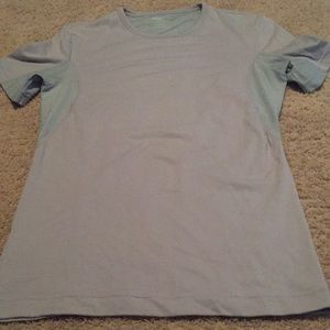 Men’s Jockey size M Gray shirt with venting